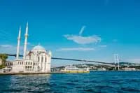 Istanbul : Croisière en petit groupe sur le Bosphore avec visite de la forteresse anatolienne 4
