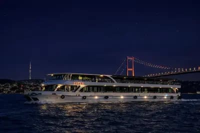 Golden Horn & Bosphorus Dinner Cruise and Show with Standard Menu with Unlimited Soft Drinks and Meeting Point on Private Tables 4