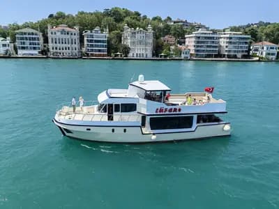 İstanbul: Bosphorus Small-Group Daytime Sightseeing Cruise & Audio Guide w/Snack 1