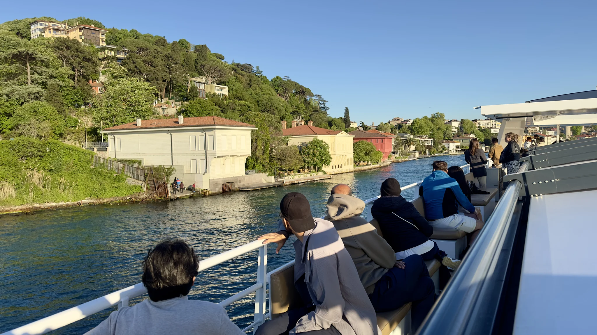 Bosphorus Daytime Sightseeing Cruise & Soft Drinks
